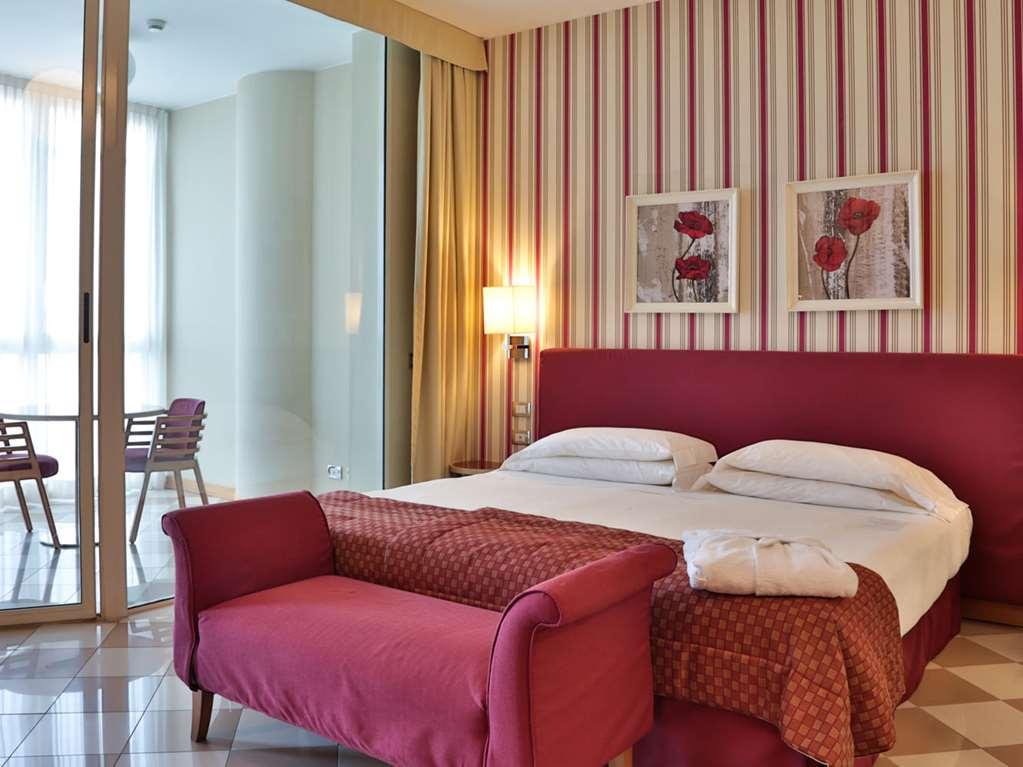 Una Hotels The One Milano Hotel & Residence San Donato Milanese Habitación foto